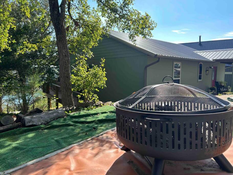 Camp Fisher Cottage Cassville Екстериор снимка